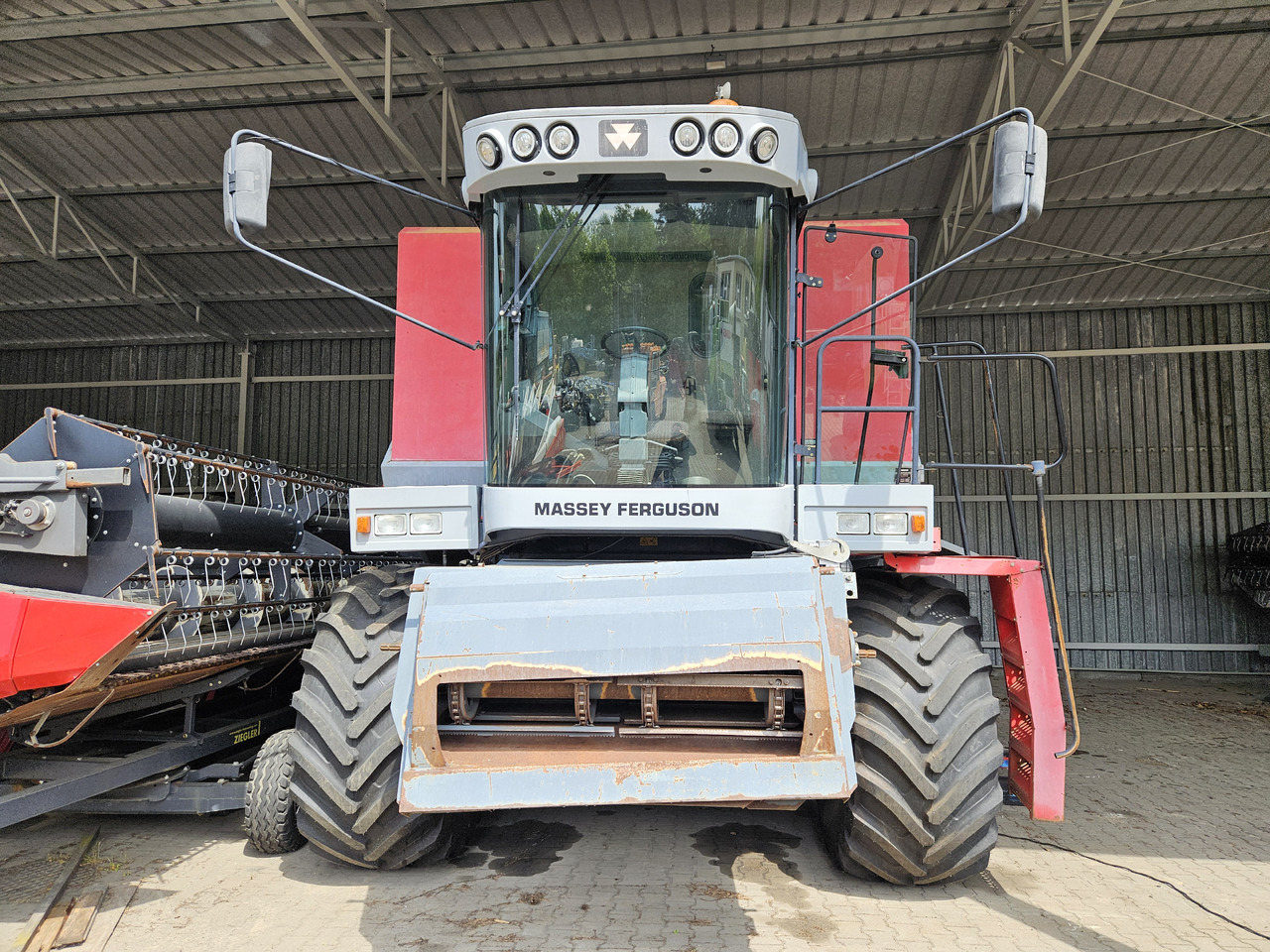 Massey Ferguson Cerea - Cosechadora de granos: foto 1 Massey Ferguson Cerea - Cosechadora de granos: foto 1