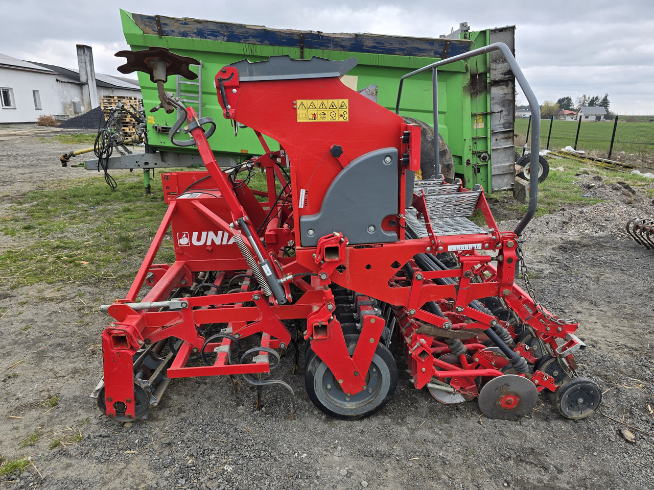UNIA FM s700/3 D - Combinado de siembra: foto 3 UNIA FM s700/3 D - Combinado de siembra: foto 3