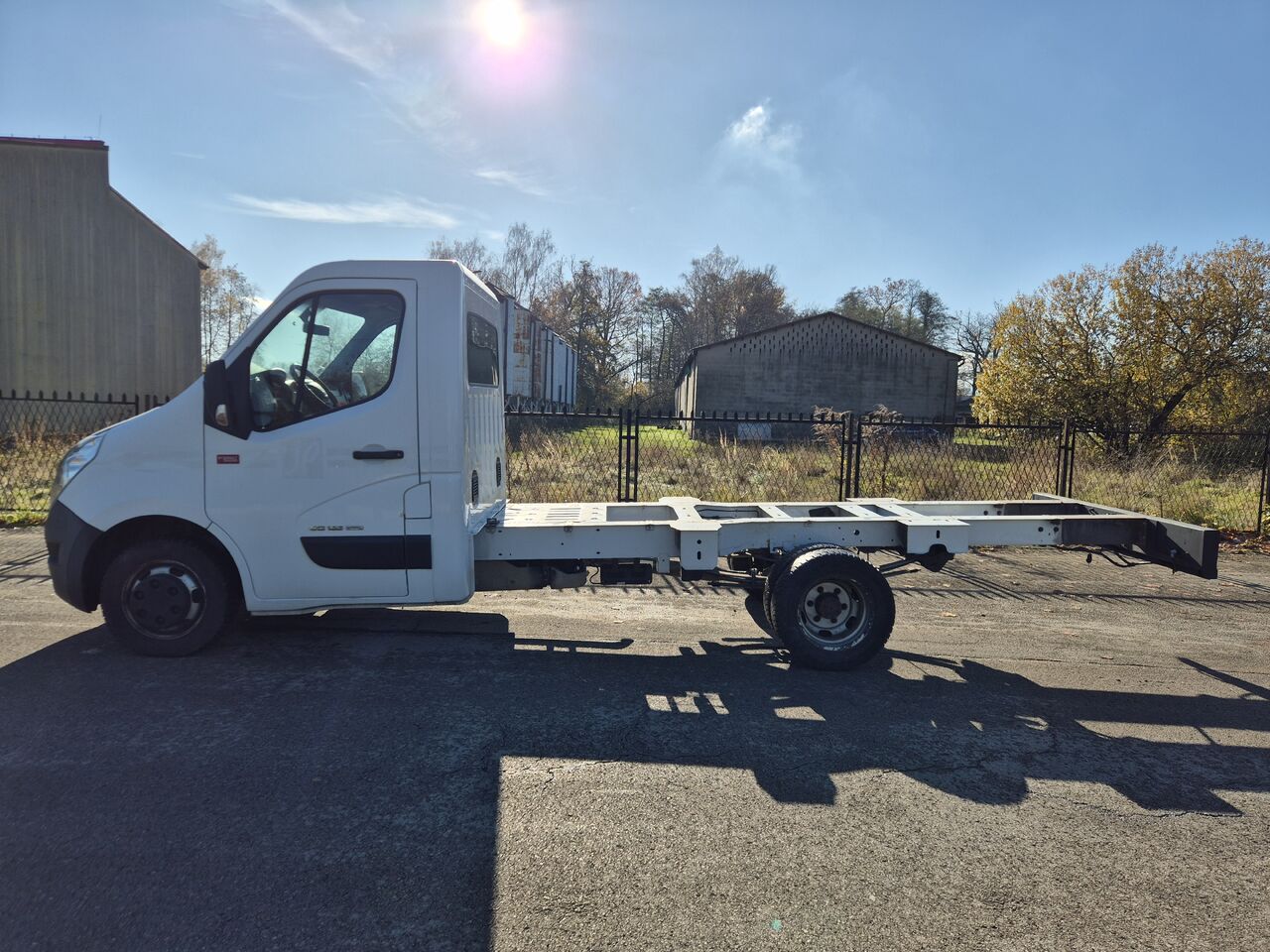 RENAULT Master 2.3 dCi - Vehículo comercial ligero: foto 2 RENAULT Master 2.3 dCi - Vehículo comercial ligero: foto 2