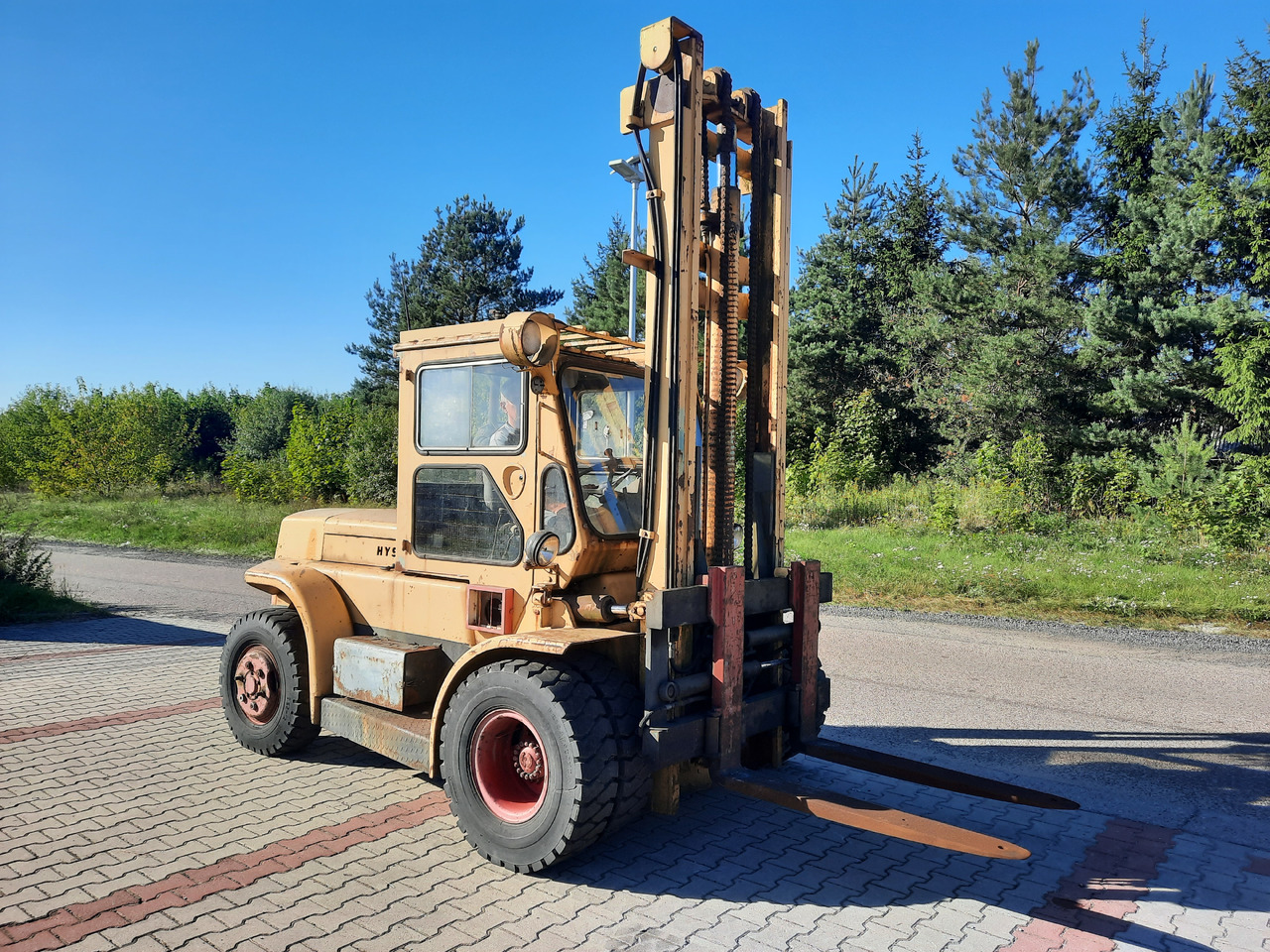 Hyster H 110 / 150F Challenger - Carretilla elevadora diésel: foto 1 Hyster H 110 / 150F Challenger - Carretilla elevadora diésel: foto 1