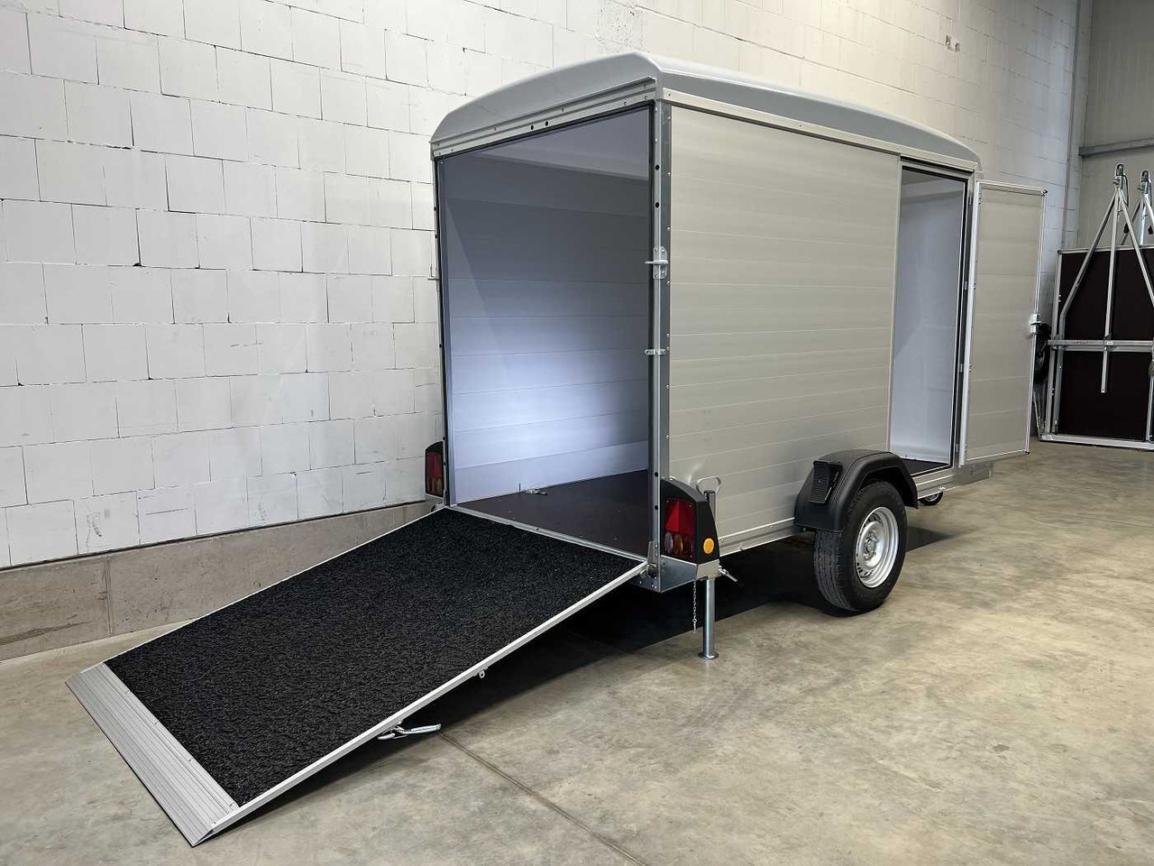 Caja cerrada remolque nuevo BOECKMANN KT-PB-AL 3015/15 M F Tür Kofferanhänger: foto 18