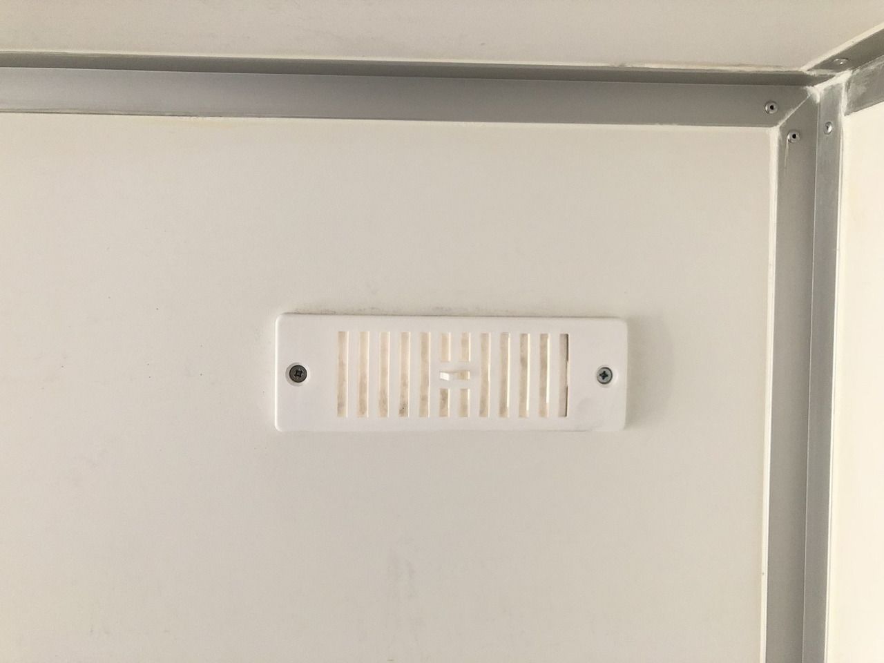 Blyss F1336HD Seitentür Kofferanhänger - Caja cerrada remolque: foto 3 Blyss F1336HD Seitentür Kofferanhänger - Caja cerrada remolque: foto 3