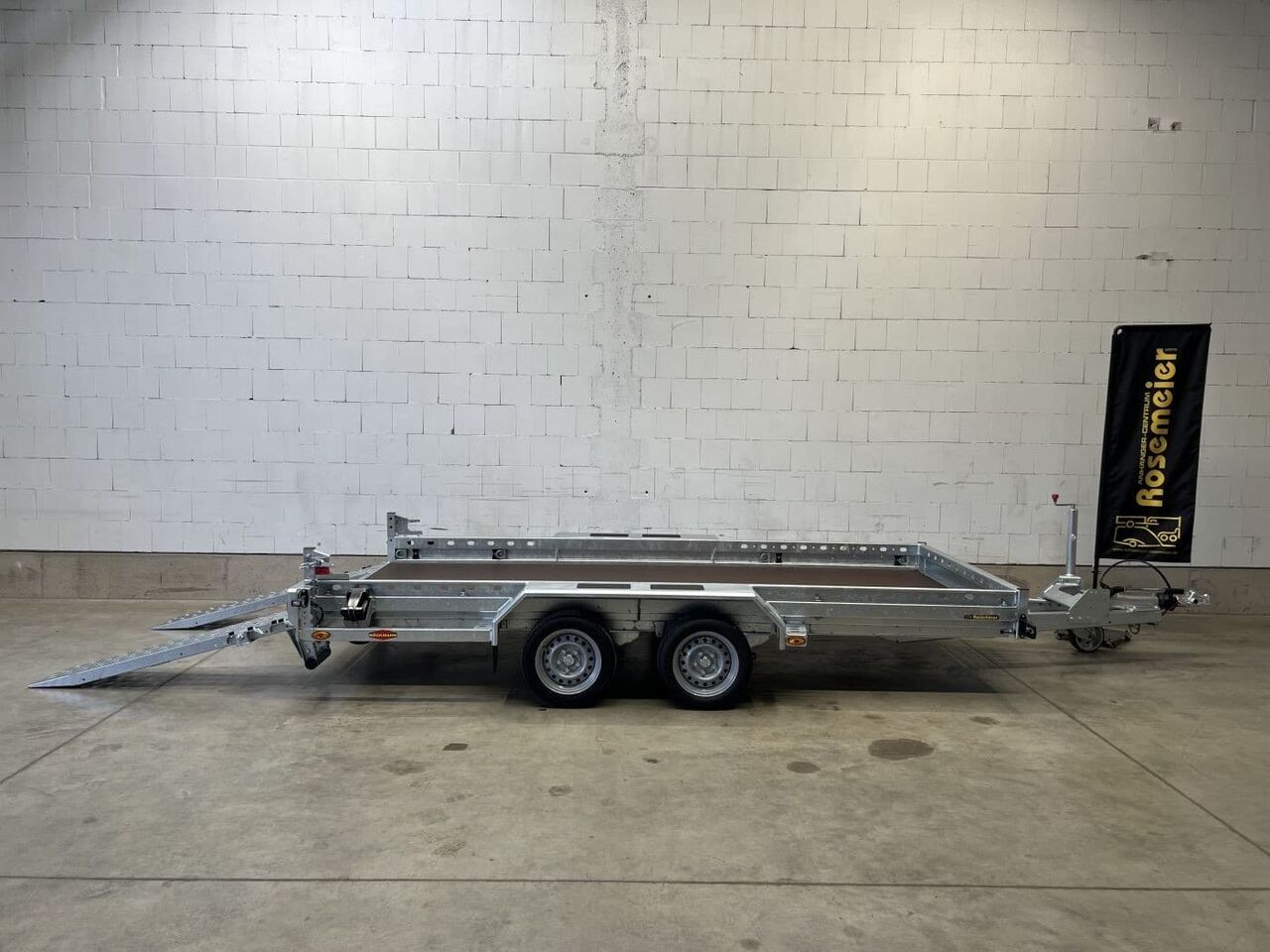 Böckmann BT-ST 4018/35 Maschinentransporter - Remolque plataforma/ Caja abierta: foto 1 Böckmann BT-ST 4018/35 Maschinentransporter - Remolque plataforma/ Caja abierta: foto 1