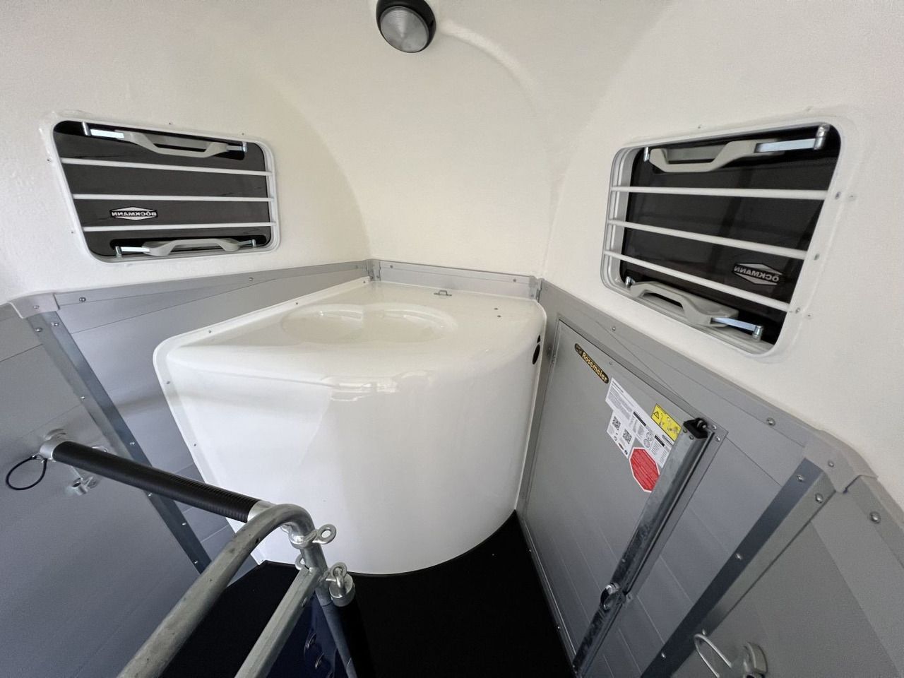 Böckmann Champion Esprit silver+blackSK Pferdeanhänger - Transporte de ganado remolque: foto 1 Böckmann Champion Esprit silver+blackSK Pferdeanhänger - Transporte de ganado remolque: foto 1