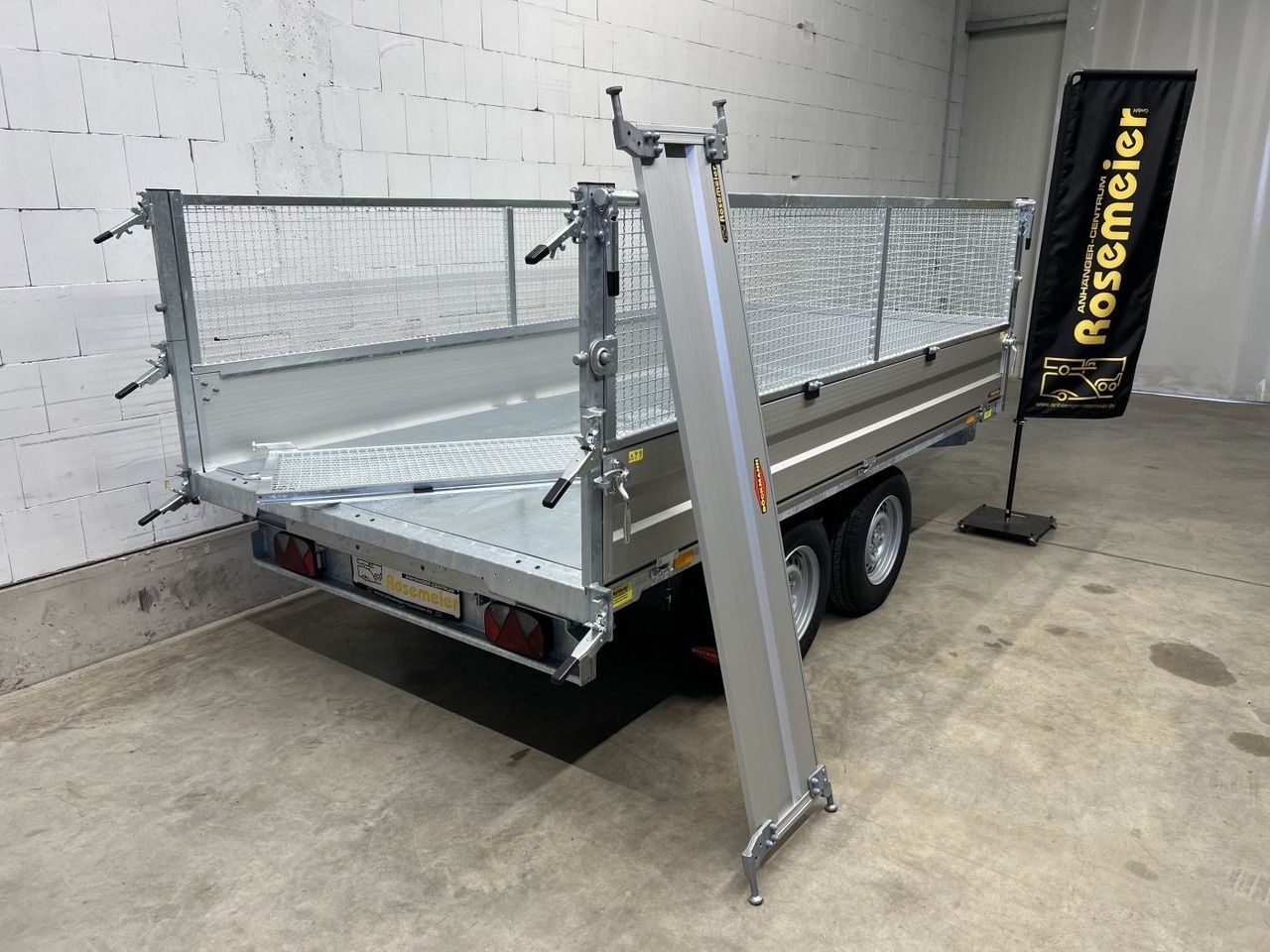 Böckmann DK-AL 3218/30 P Gitter Dreiseitenkipper - Volquete remolque: foto 4 Böckmann DK-AL 3218/30 P Gitter Dreiseitenkipper - Volquete remolque: foto 4