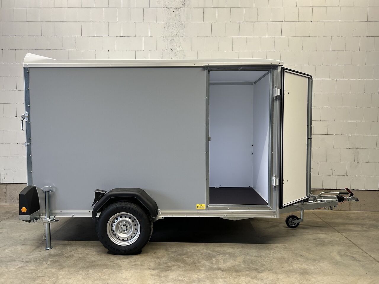 Böckmann KT 3015/15 M F Tür TKL Stützen Kofferanhänger - Caja cerrada remolque: foto 1 Böckmann KT 3015/15 M F Tür TKL Stützen Kofferanhänger - Caja cerrada remolque: foto 1