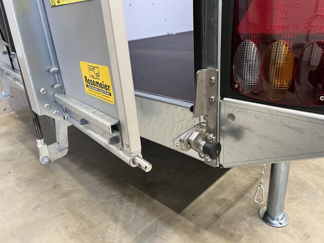 Böckmann KT 3015/15 M F Tür TKL Stützen Kofferanhänger - Caja cerrada remolque: foto 3 Böckmann KT 3015/15 M F Tür TKL Stützen Kofferanhänger - Caja cerrada remolque: foto 3