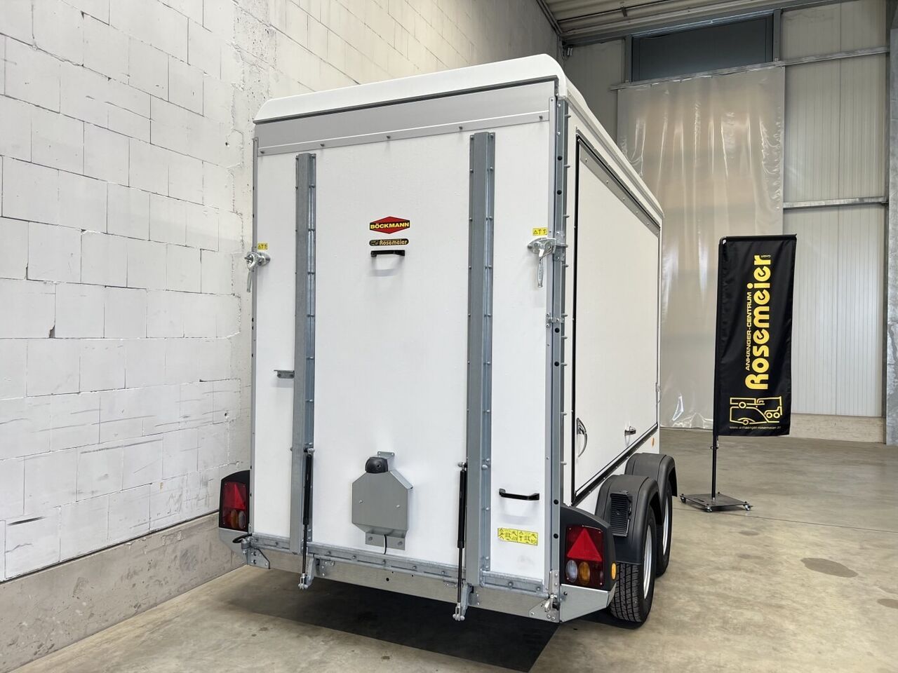 Böckmann KT 3015/20 H F TKL + VKL Kofferanhänger - Caja cerrada remolque: foto 1 Böckmann KT 3015/20 H F TKL + VKL Kofferanhänger - Caja cerrada remolque: foto 1