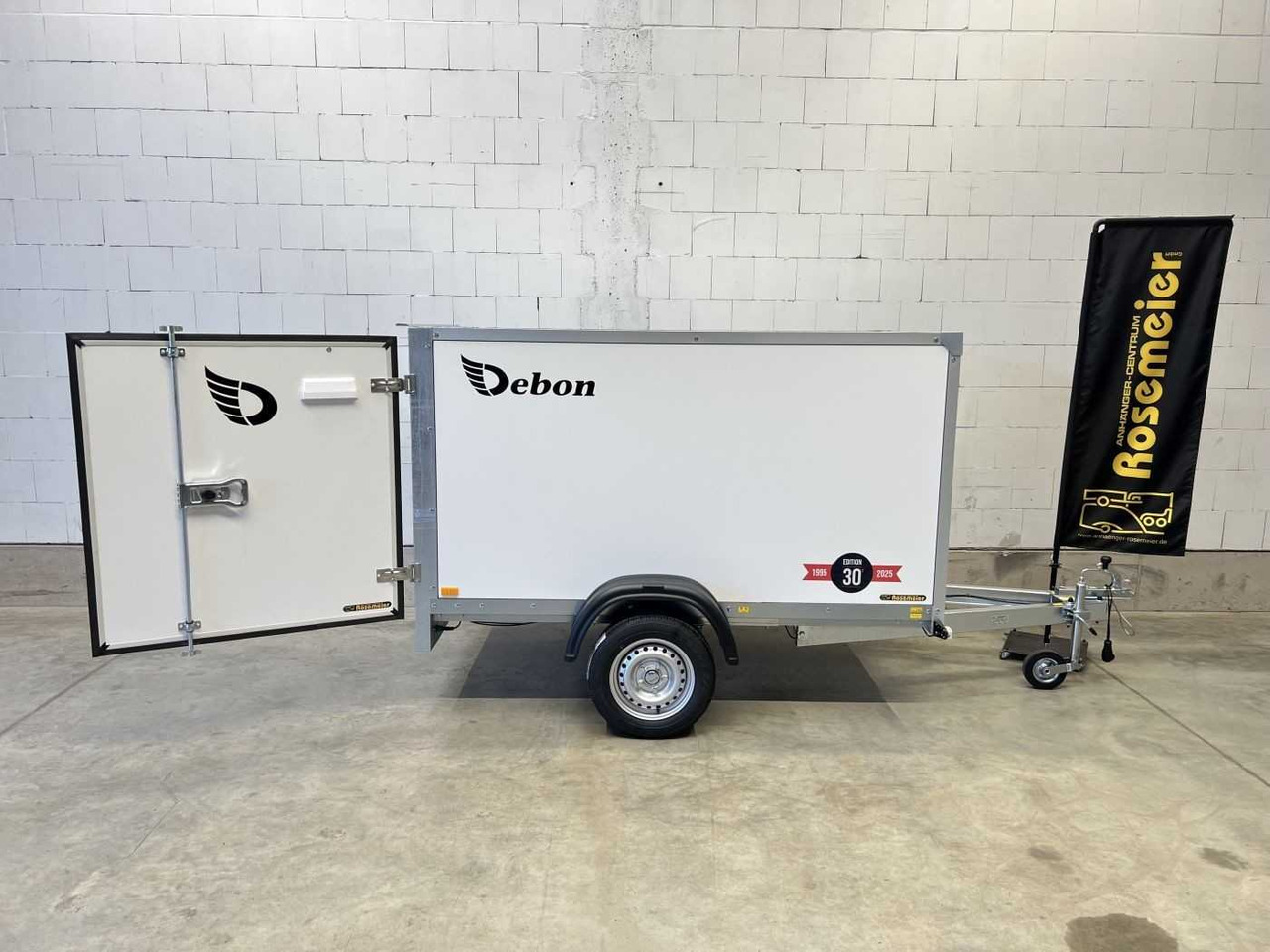 CHEVAL LIBERTE DEBON C220 Roadster 1-Flügeltür Kofferanhänger - Caja cerrada remolque: foto 1 CHEVAL LIBERTE DEBON C220 Roadster 1-Flügeltür Kofferanhänger - Caja cerrada remolque: foto 1