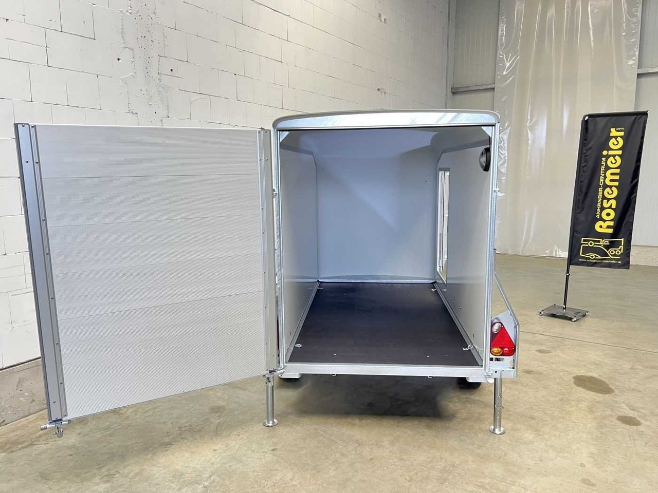 CHEVAL LIBERTE DEBON C255 Seitentür ungebremst Kofferanhänger - Caja cerrada remolque: foto 4 CHEVAL LIBERTE DEBON C255 Seitentür ungebremst Kofferanhänger - Caja cerrada remolque: foto 4