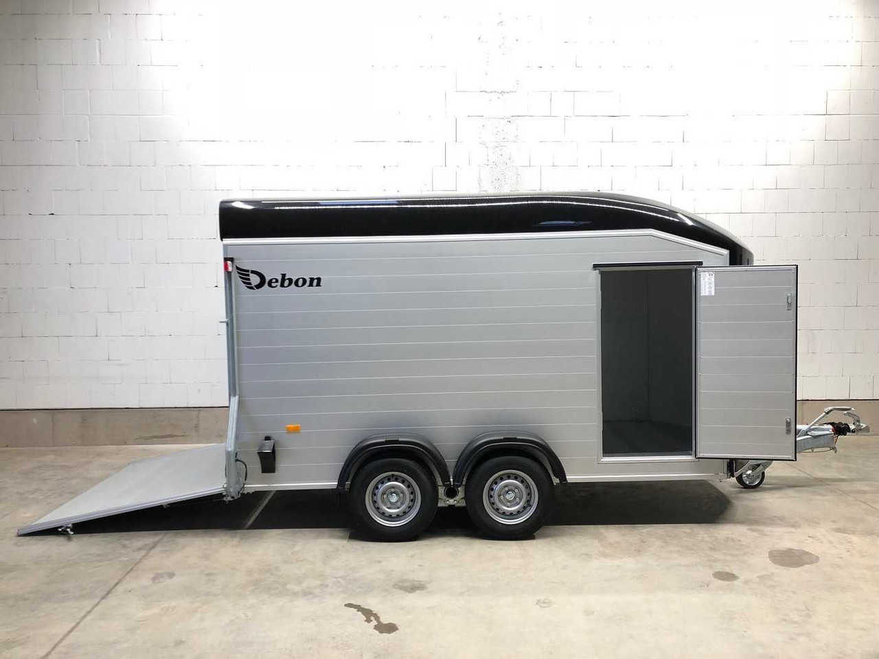 CHEVAL LIBERTE DEBON C700 Roadster Kofferanhänger - Caja cerrada remolque: foto 1 CHEVAL LIBERTE DEBON C700 Roadster Kofferanhänger - Caja cerrada remolque: foto 1