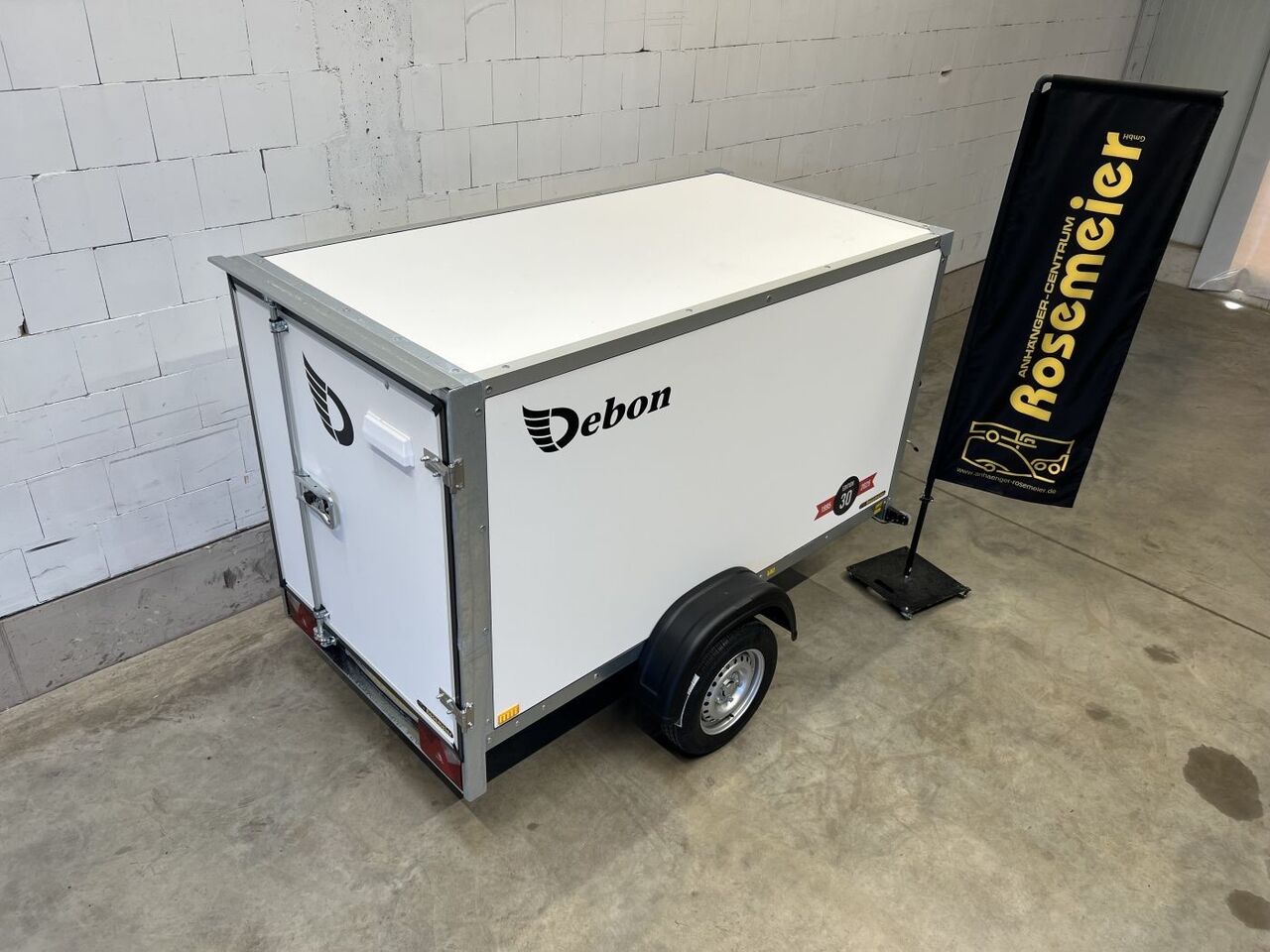 Cheval Liberte Debon C220 Roadster Kofferanhänger - Caja cerrada remolque: foto 4 Cheval Liberte Debon C220 Roadster Kofferanhänger - Caja cerrada remolque: foto 4