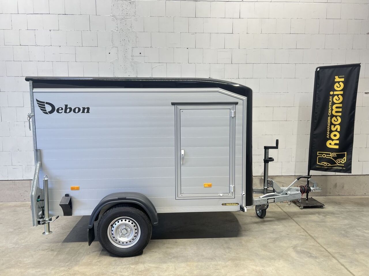 Cheval Liberte Debon C255 Seitentür Kofferanhänger - Caja cerrada remolque: foto 2 Cheval Liberte Debon C255 Seitentür Kofferanhänger - Caja cerrada remolque: foto 2