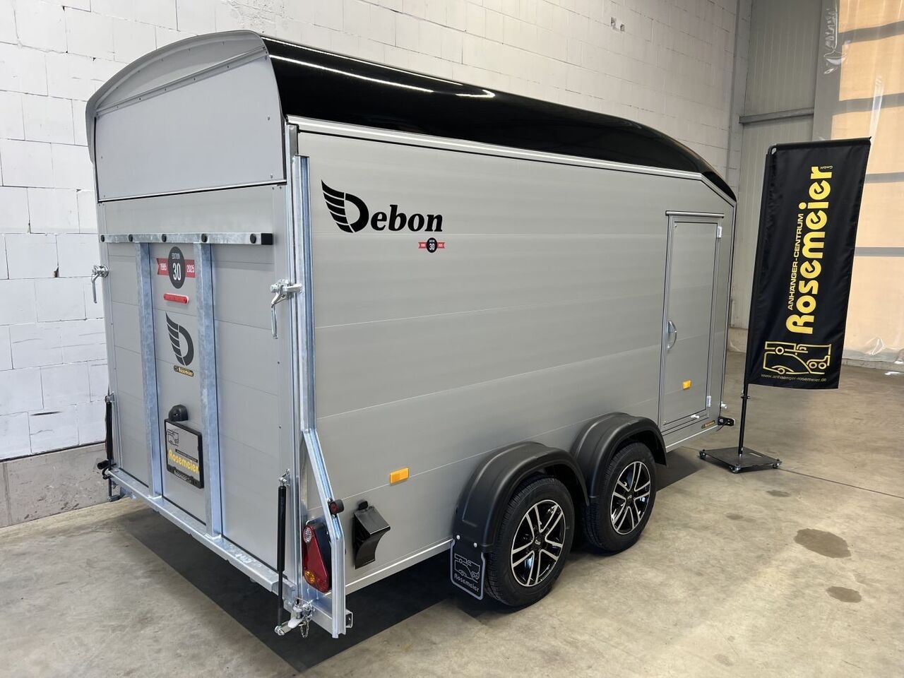 Cheval Liberte Debon C700 Roadster ALF Kofferanhänger - Caja cerrada remolque: foto 3 Cheval Liberte Debon C700 Roadster ALF Kofferanhänger - Caja cerrada remolque: foto 3