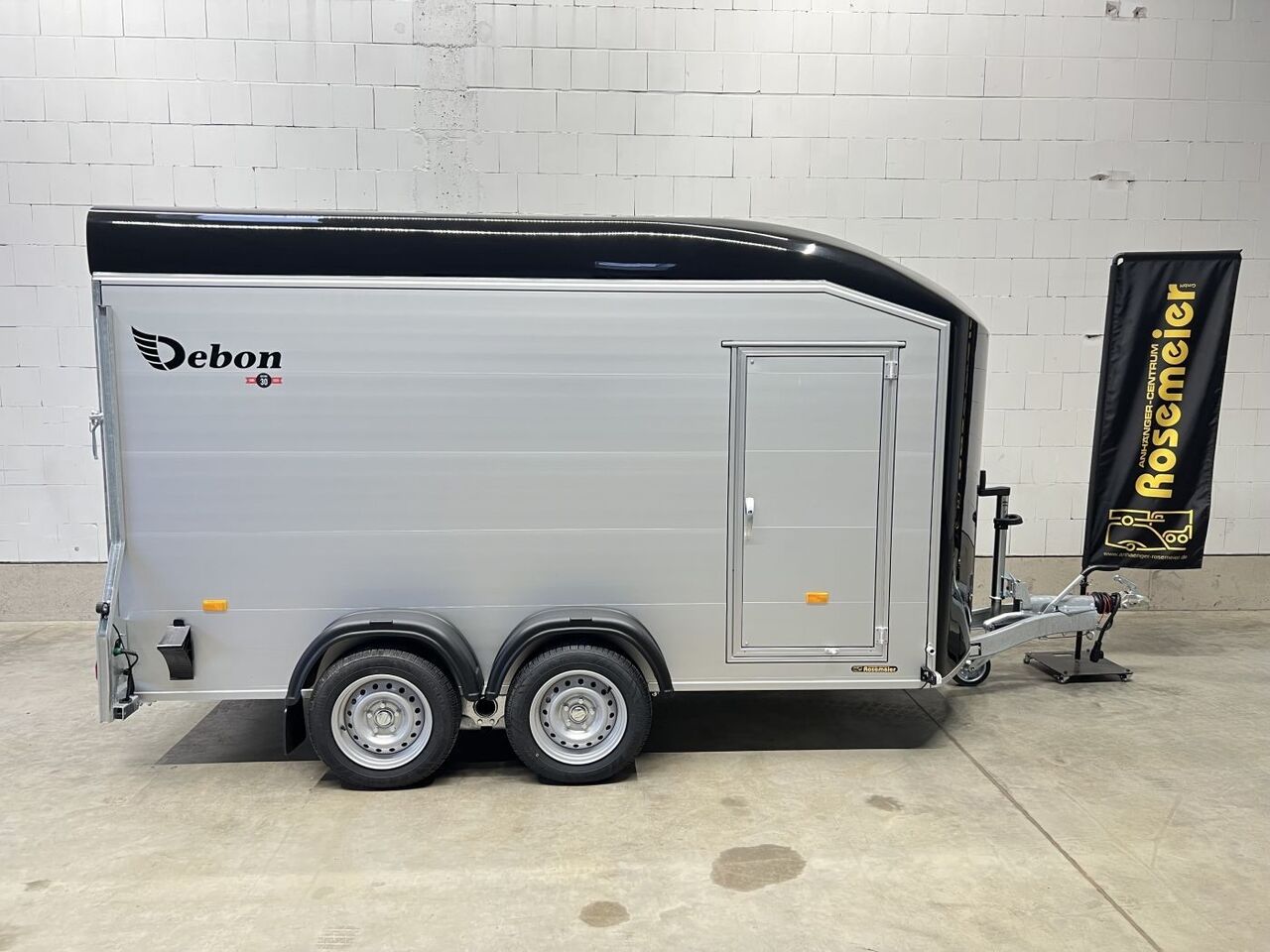 Cheval Liberte Debon C700 Roadster Kofferanhänger - Caja cerrada remolque: foto 2 Cheval Liberte Debon C700 Roadster Kofferanhänger - Caja cerrada remolque: foto 2