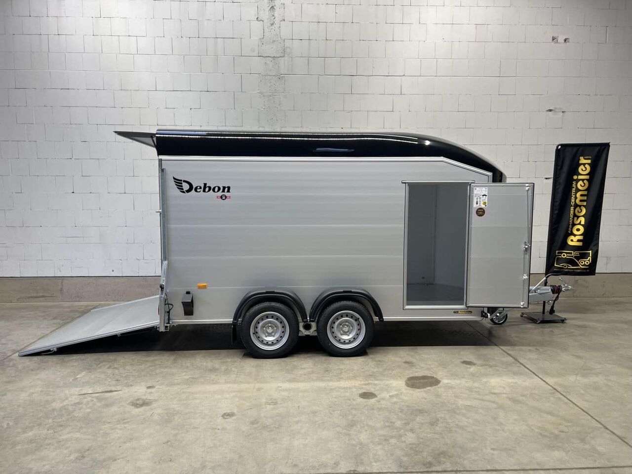 Cheval Liberte Debon C700 Roadster Kofferanhänger - Caja cerrada remolque: foto 1 Cheval Liberte Debon C700 Roadster Kofferanhänger - Caja cerrada remolque: foto 1