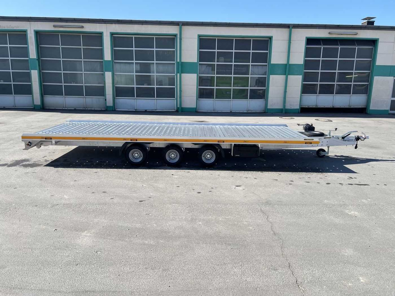 GROMEX L3-3500-6 Autotransporter - Portavehículos remolque: foto 2 GROMEX L3-3500-6 Autotransporter - Portavehículos remolque: foto 2