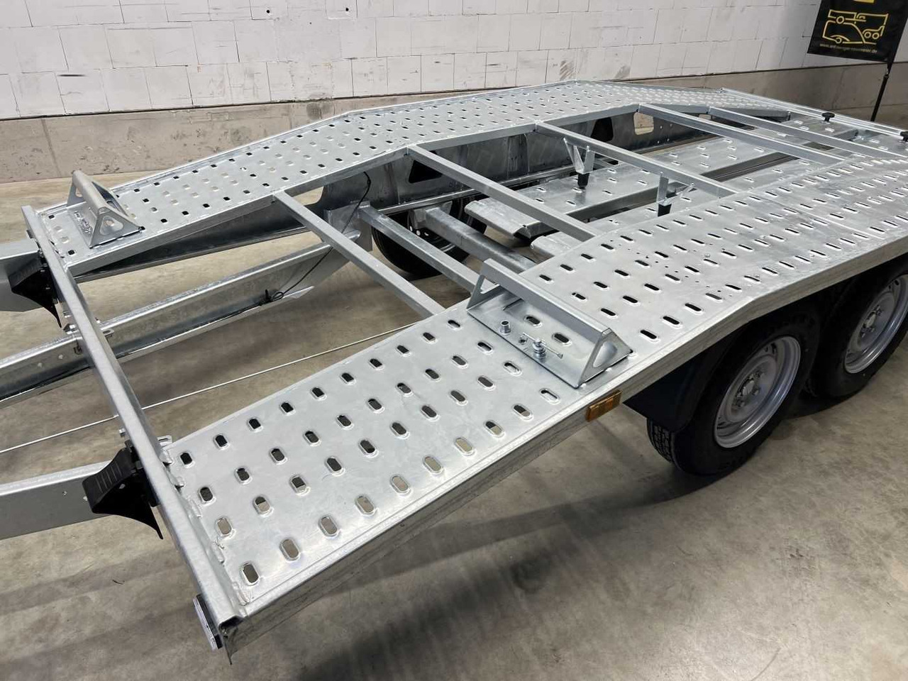 Portavehículos remolque nuevo GT 400/2 S 2,7T Autotransporter: foto 14