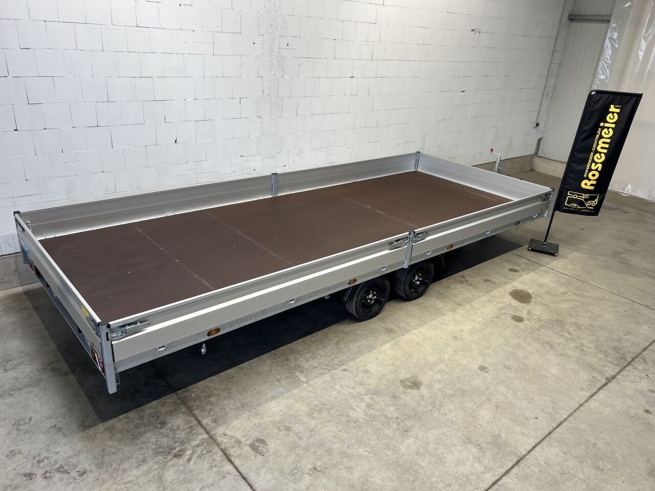 HAPERT Azure H-2 Hochlader - Remolque de coche: foto 4 HAPERT Azure H-2 Hochlader - Remolque de coche: foto 4