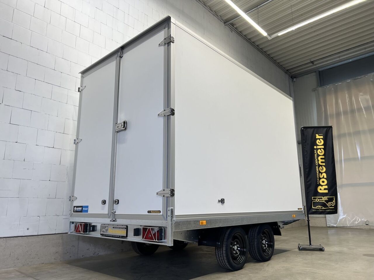 HAPERT Sapphire H-2 Kofferanhänger - Remolque de coche: foto 5 HAPERT Sapphire H-2 Kofferanhänger - Remolque de coche: foto 5