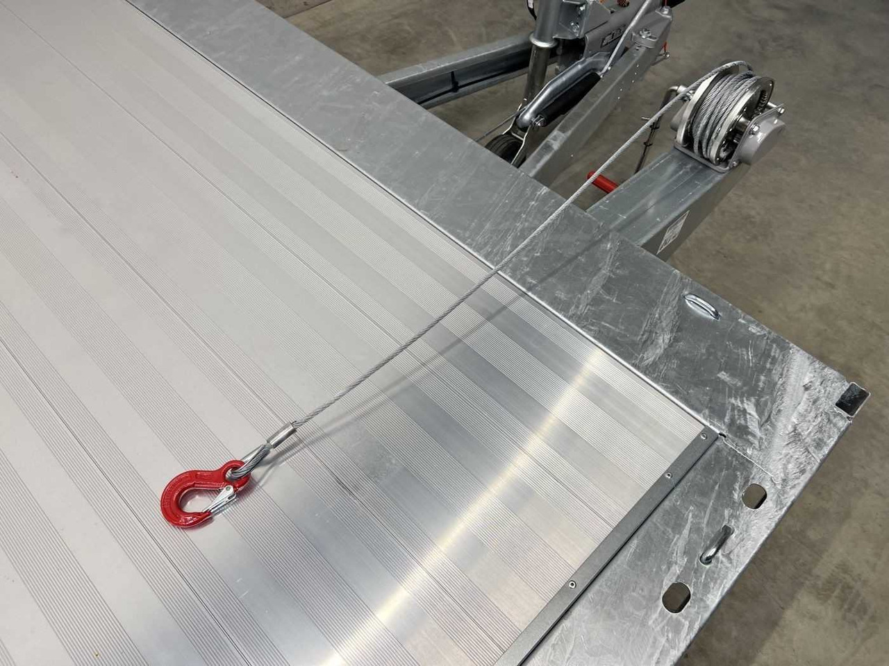 Portavehículos remolque nuevo MARTZ GT Plateau 450/2 S 3T Alu Plattformanhänger: foto 21