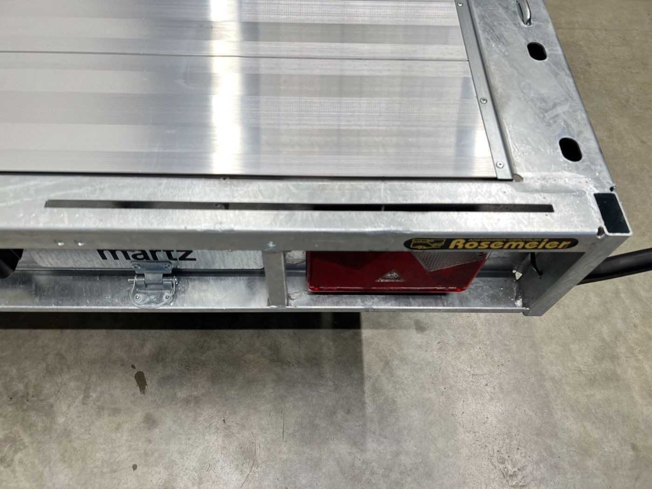 Portavehículos remolque nuevo MARTZ GT Plateau 450/2 S 3T Alu Plattformanhänger: foto 17