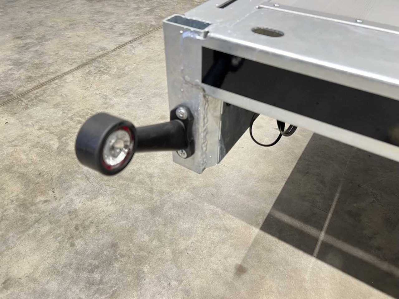 Portavehículos remolque nuevo MARTZ GT Plateau 450/2 S 3T Alu Plattformanhänger: foto 11