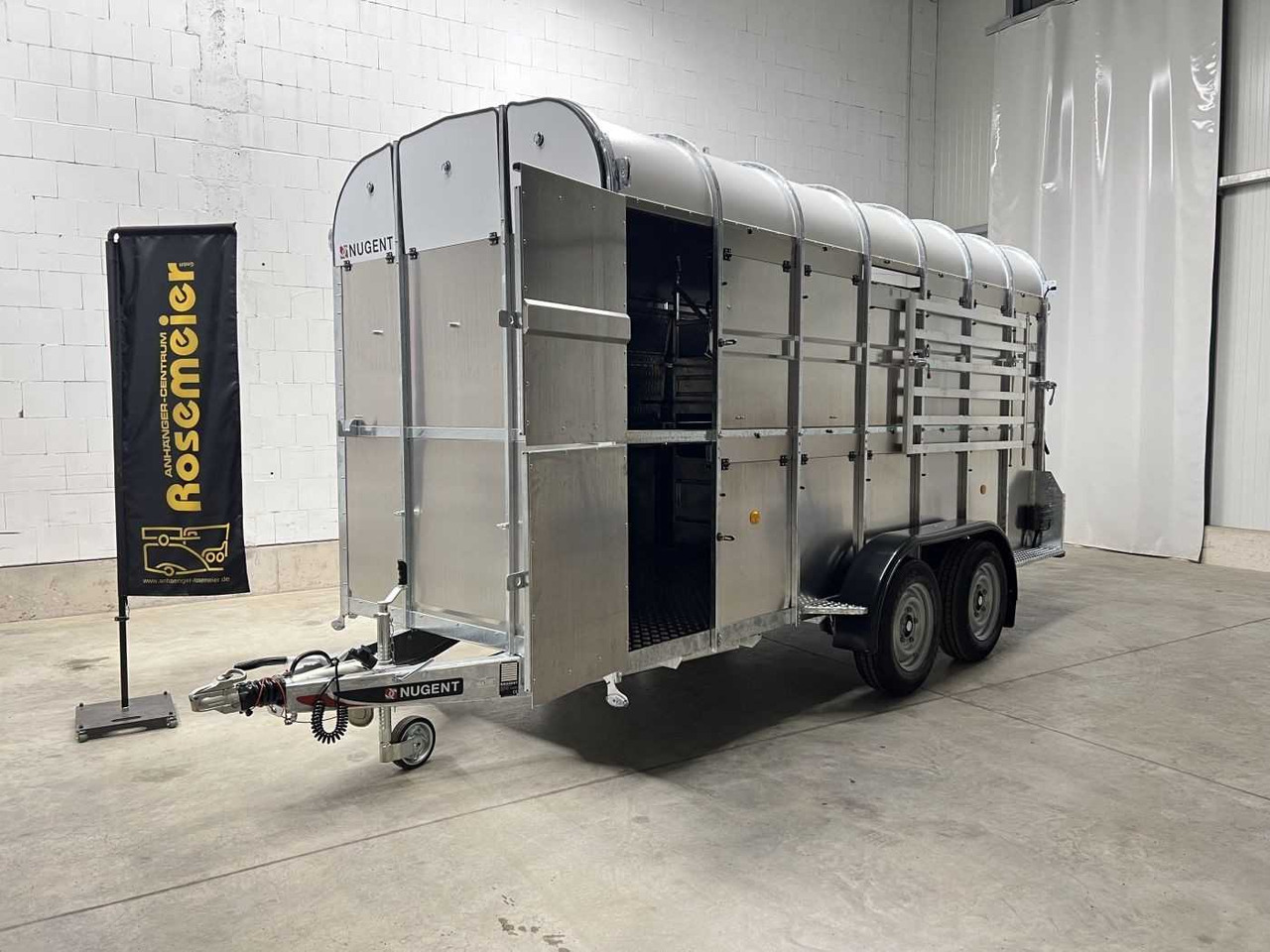 Transporte de ganado remolque nuevo NUGENT L4318H-H-SD Viehanhänger: foto 28 Transporte de ganado remolque nuevo NUGENT L4318H-H-SD Viehanhänger: foto 28