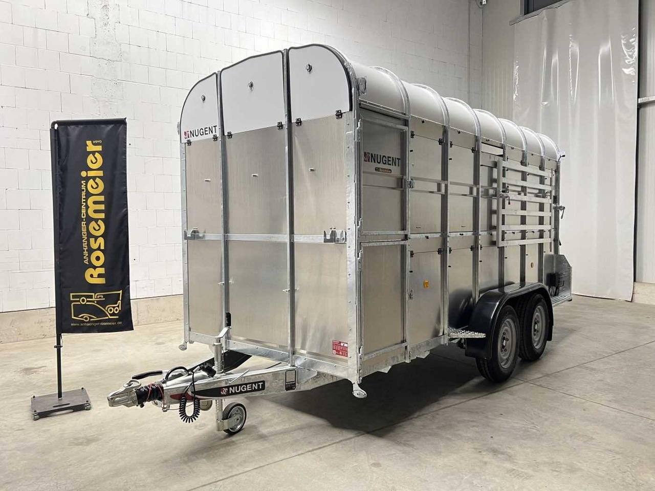 Transporte de ganado remolque nuevo NUGENT L4318H-H-SD Viehanhänger: foto 26 Transporte de ganado remolque nuevo NUGENT L4318H-H-SD Viehanhänger: foto 26