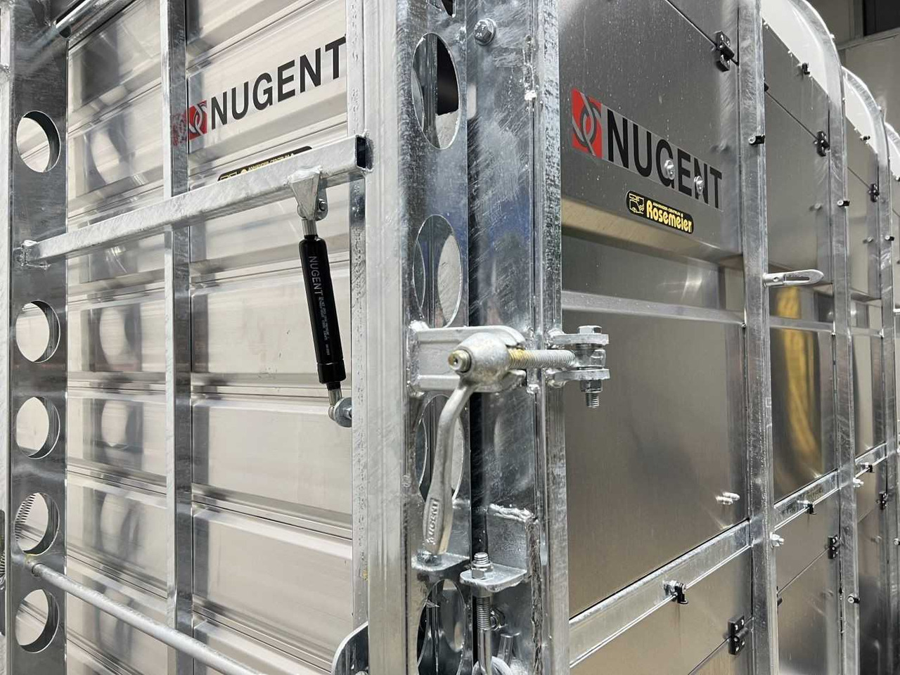 Transporte de ganado remolque nuevo NUGENT L4318H-H-SD Viehanhänger: foto 18 Transporte de ganado remolque nuevo NUGENT L4318H-H-SD Viehanhänger: foto 18