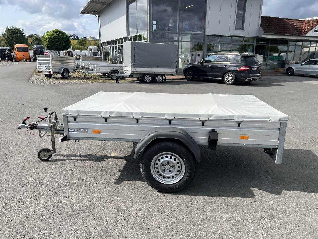 SARIS McAlu Flachplane Kastenanhänger gebremst - Remolque de coche: foto 5 SARIS McAlu Flachplane Kastenanhänger gebremst - Remolque de coche: foto 5
