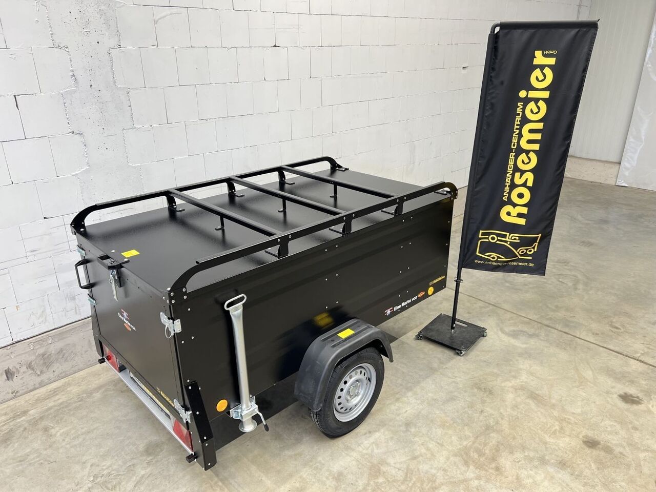 TPV Trailers KT-EU2 Deckelanhänger - Remolque de coche: foto 4 TPV Trailers KT-EU2 Deckelanhänger - Remolque de coche: foto 4