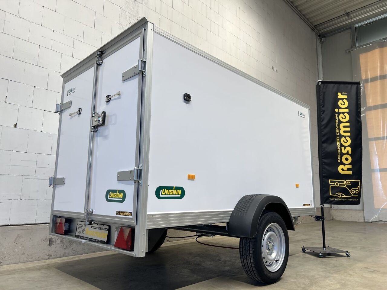 UNSINN UKU 251415-14-14 Garagenhöhe Kofferanhänger - Caja cerrada remolque: foto 5 UNSINN UKU 251415-14-14 Garagenhöhe Kofferanhänger - Caja cerrada remolque: foto 5