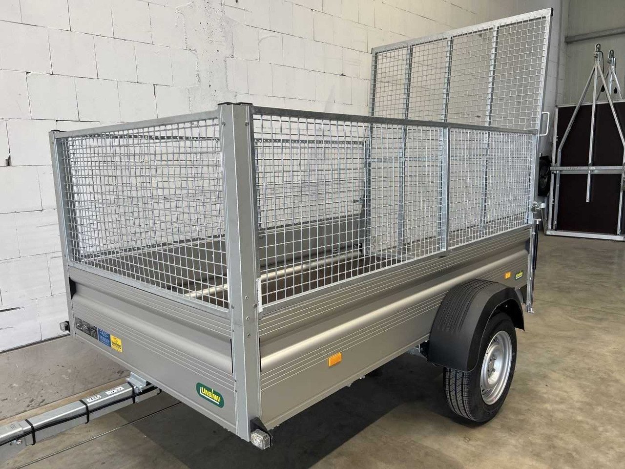 UNSINN UT-K 2514-13-14 Gitter Kastenanhänger gebremst - Remolque de coche: foto 2 UNSINN UT-K 2514-13-14 Gitter Kastenanhänger gebremst - Remolque de coche: foto 2