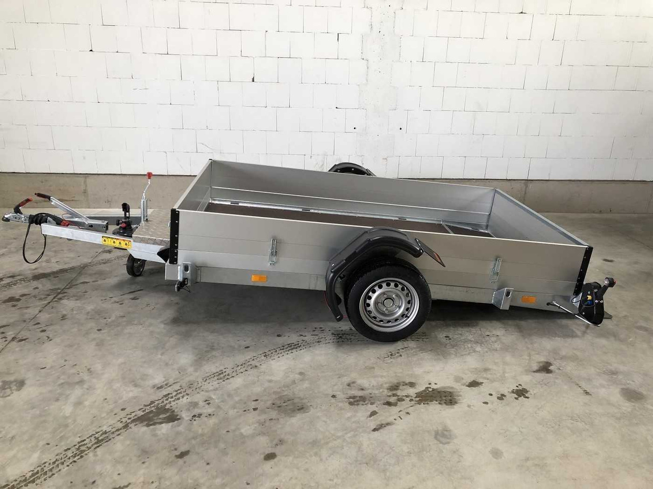 VEZEKO Husky FB 15.28 BW 250 Absenker - Remolque de coche: foto 1 VEZEKO Husky FB 15.28 BW 250 Absenker - Remolque de coche: foto 1