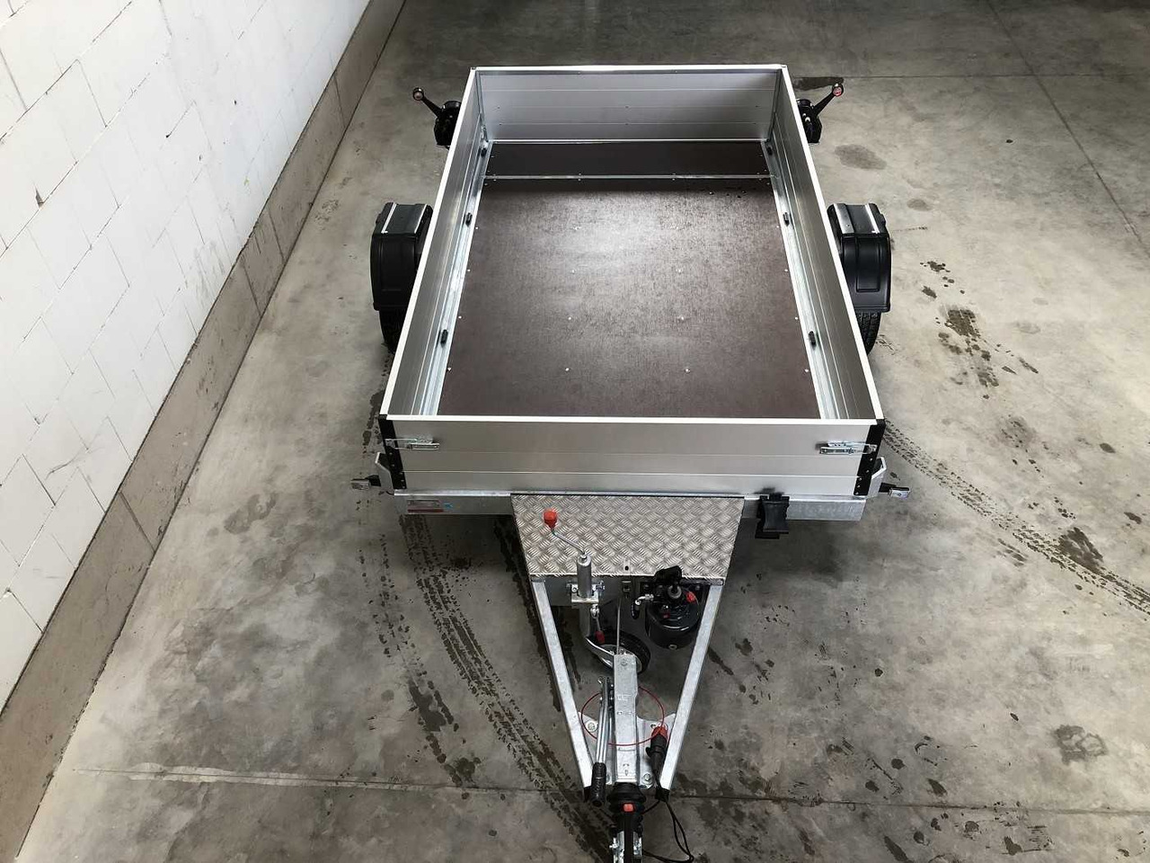 VEZEKO Husky FB 15.28 BW 250 Absenker - Remolque de coche: foto 3 VEZEKO Husky FB 15.28 BW 250 Absenker - Remolque de coche: foto 3