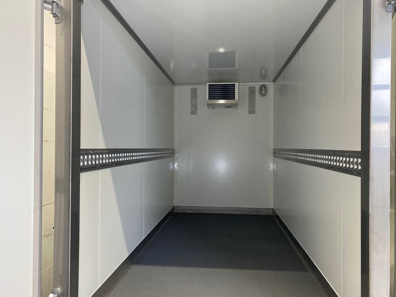 Frigorífico remolque nuevo VEZEKO TK B 27.30 KH Kühlanhänger: foto 11