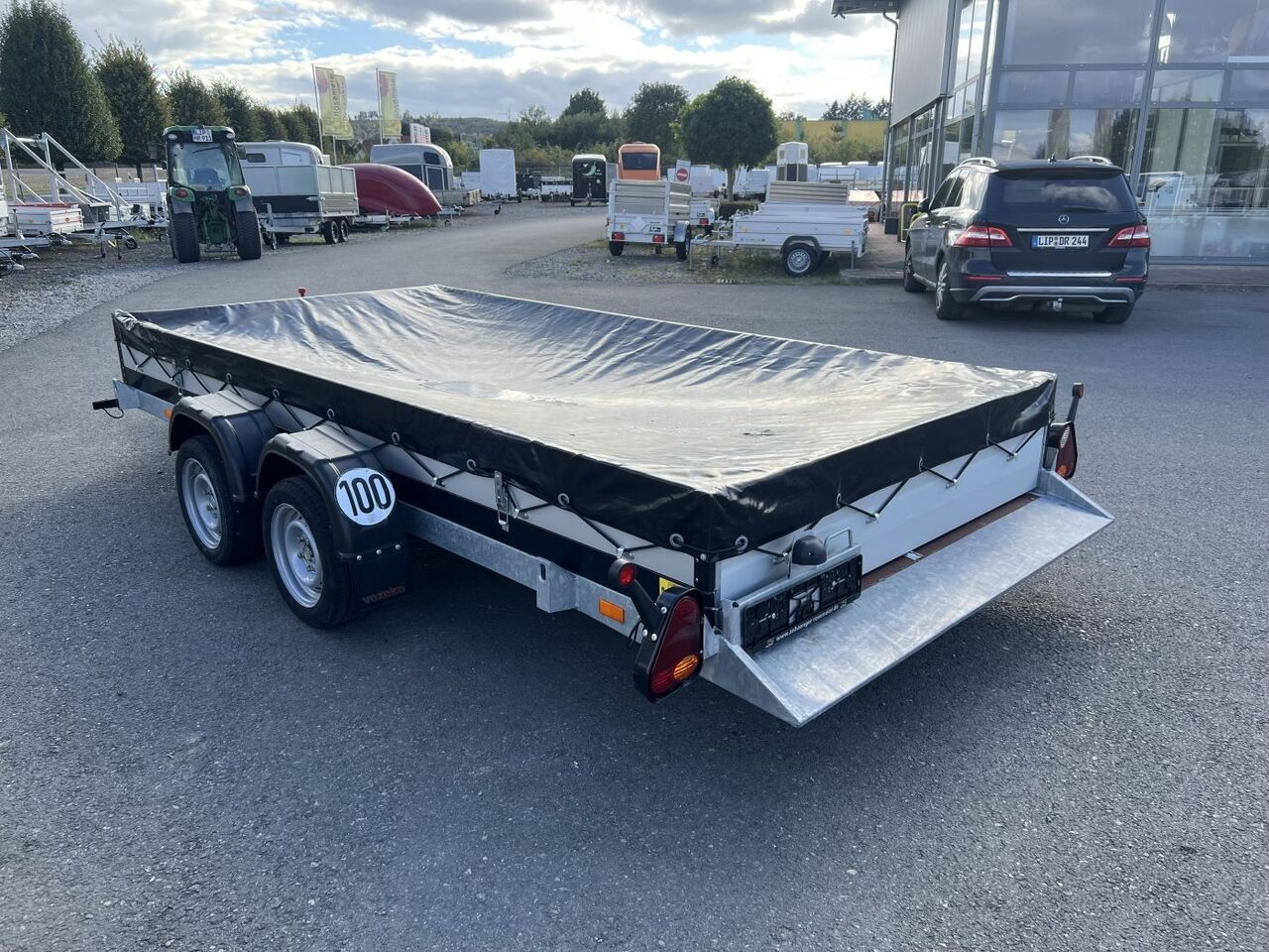 Vezeko Husky Car FB 27.39 Autotransporter - Remolque plataforma/ Caja abierta: foto 5 Vezeko Husky Car FB 27.39 Autotransporter - Remolque plataforma/ Caja abierta: foto 5