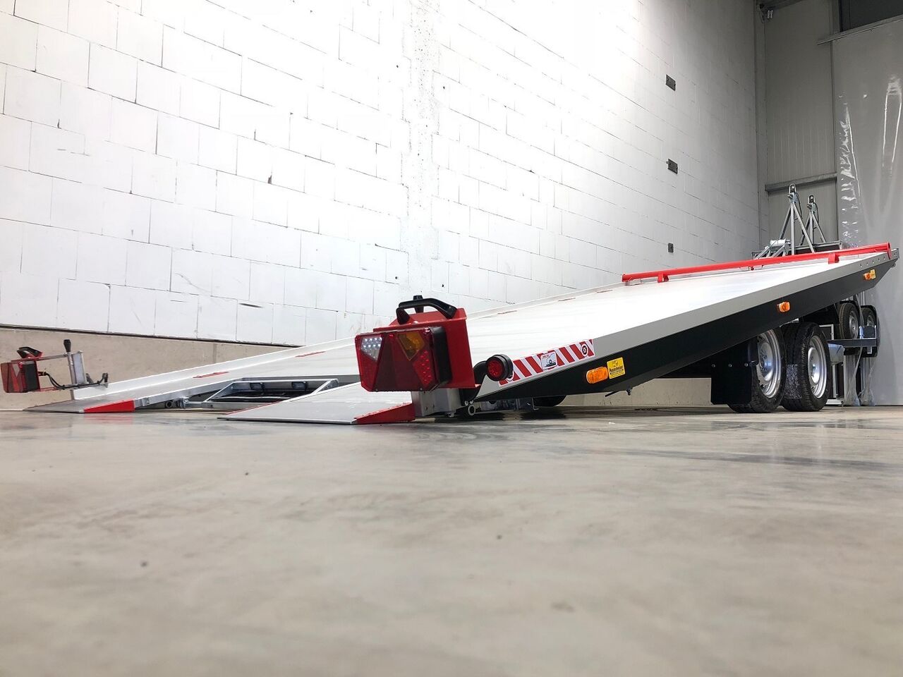 Vezeko Imola 35.47 Tandem E-Seilwinde Autotransporter - Portavehículos remolque: foto 4 Vezeko Imola 35.47 Tandem E-Seilwinde Autotransporter - Portavehículos remolque: foto 4