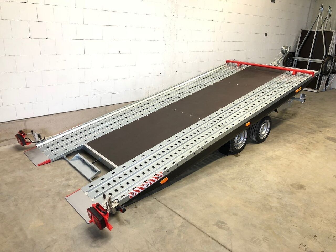 Vezeko Imola S 35.47 H Autotransporter - Portavehículos remolque: foto 1 Vezeko Imola S 35.47 H Autotransporter - Portavehículos remolque: foto 1