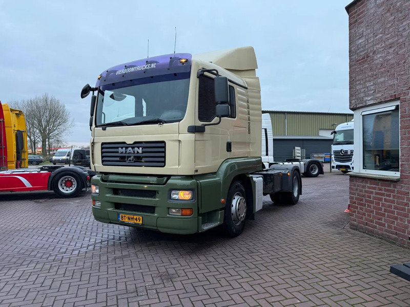 MAN TGA 18.320 TGA 18.320 4X2 / Airco/ Sleeping cabin / Euro 4 Holland Truck- Top Condition - Cabeza tractora: foto 2 MAN TGA 18.320 TGA 18.320 4X2 / Airco/ Sleeping cabin / Euro 4 Holland Truck- Top Condition - Cabeza tractora: foto 2