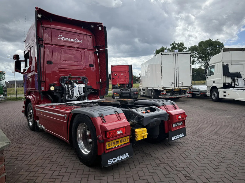 Scania R520 V8 4x2 STREAMLINE EURO6 RETARDER STANDAIRCO SPECIAL INTERIEUR HYDRAULICS SUPER CONDITION!!! - Cabeza tractora: foto 4 Scania R520 V8 4x2 STREAMLINE EURO6 RETARDER STANDAIRCO SPECIAL INTERIEUR HYDRAULICS SUPER CONDITION!!! - Cabeza tractora: foto 4