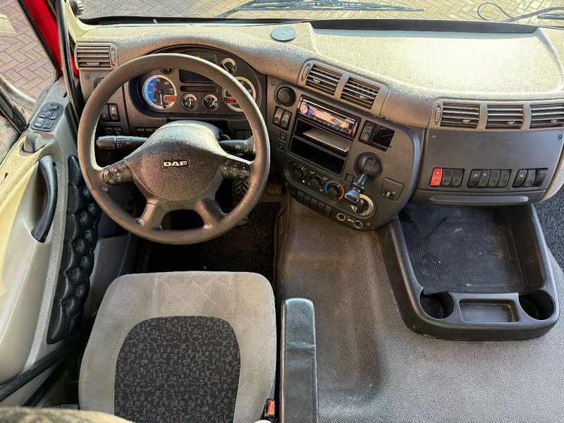 DAF CF 75 CF75-250 4X2 SPACECAB/RENOVA/STEEL/AIR/AIRCO/HOLLAND TRUCK - Portacontenedore/ Intercambiable camión: foto 3 DAF CF 75 CF75-250 4X2 SPACECAB/RENOVA/STEEL/AIR/AIRCO/HOLLAND TRUCK - Portacontenedore/ Intercambiable camión: foto 3