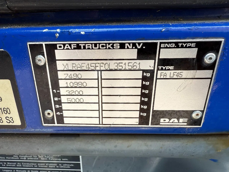 DAF LF 45.160 LF45-160 EEV Koffer mit Ladebordwand 8.300KG - Camión caja cerrada: foto 5 DAF LF 45.160 LF45-160 EEV Koffer mit Ladebordwand 8.300KG - Camión caja cerrada: foto 5