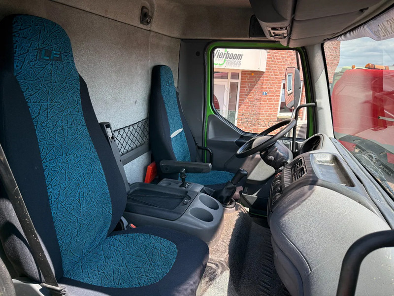 DAF LF 55 LF55-180 Machinetransporter / 6 cilinder / Manual / 7m / low kilometers - Portavehículos camión: foto 2 DAF LF 55 LF55-180 Machinetransporter / 6 cilinder / Manual / 7m / low kilometers - Portavehículos camión: foto 2