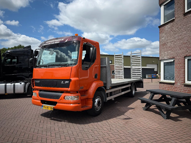 DAF LF55-180 Machinetransporter / 6 cilinder / Manual / 7m / 8.530 KG Payload - Portavehículos camión: foto 2 DAF LF55-180 Machinetransporter / 6 cilinder / Manual / 7m / 8.530 KG Payload - Portavehículos camión: foto 2