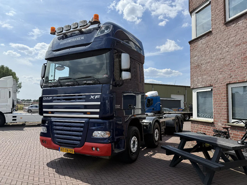 DAF XF 105 XF105-510 8X4 CHASSIS-RETARDER-HOLLAND TRUCK - Chasis camión: foto 2 DAF XF 105 XF105-510 8X4 CHASSIS-RETARDER-HOLLAND TRUCK - Chasis camión: foto 2