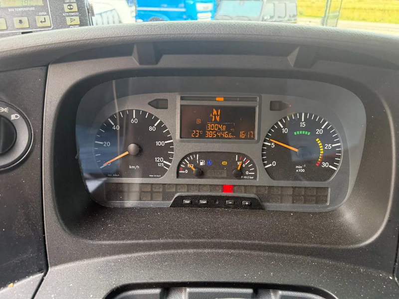 Mercedes-Benz Atego 1024 ATEGO 1024L Kuhlkoffer Carrier Anhangerkupplung TUV bis 10-2025 - Frigorífico camión: foto 4 Mercedes-Benz Atego 1024 ATEGO 1024L Kuhlkoffer Carrier Anhangerkupplung TUV bis 10-2025 - Frigorífico camión: foto 4
