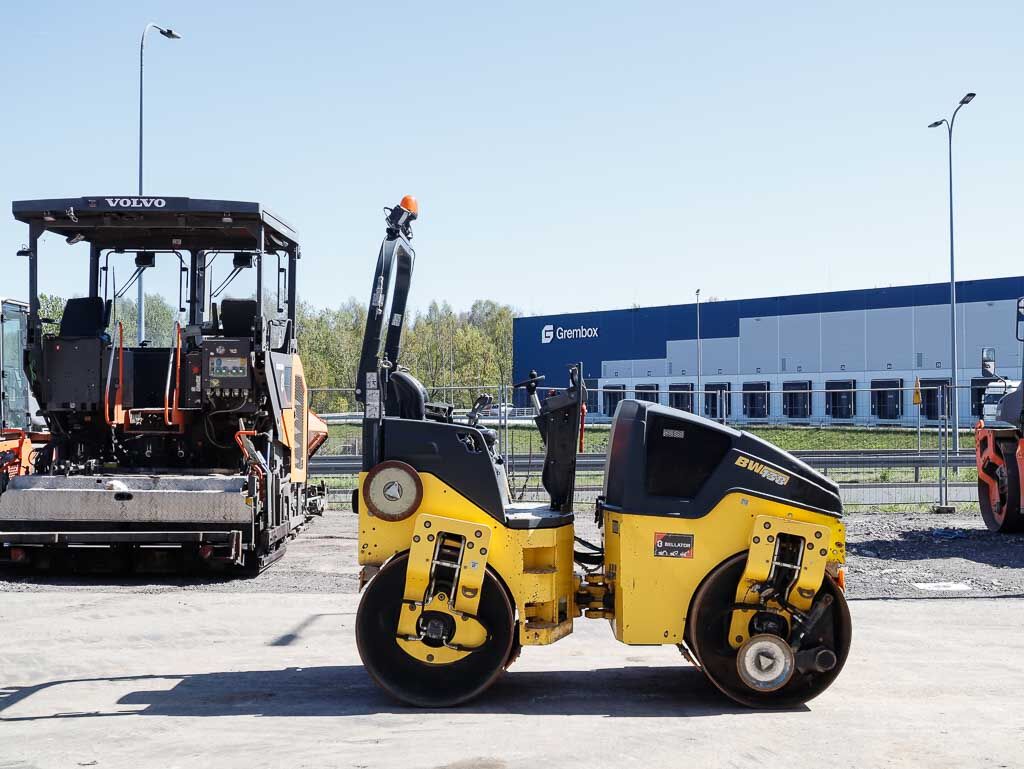 BOMAG BW 138 AD-5 - Apisonadora de asfalto: foto 5 BOMAG BW 138 AD-5 - Apisonadora de asfalto: foto 5