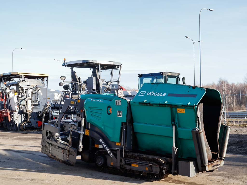VÖGELE SUPER 800-3i - Pavimentadora de asfalto: foto 4 VÖGELE SUPER 800-3i - Pavimentadora de asfalto: foto 4